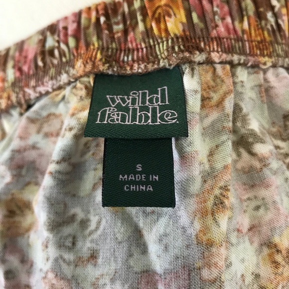 Wild Fable Floral Top - Picture 5 of 6